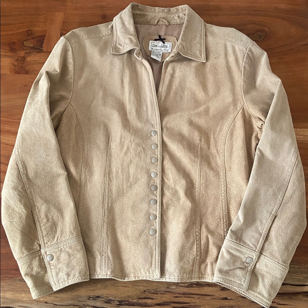 Vintage tan suede leather jacket Yellowstone vibes snap closure v neck medium